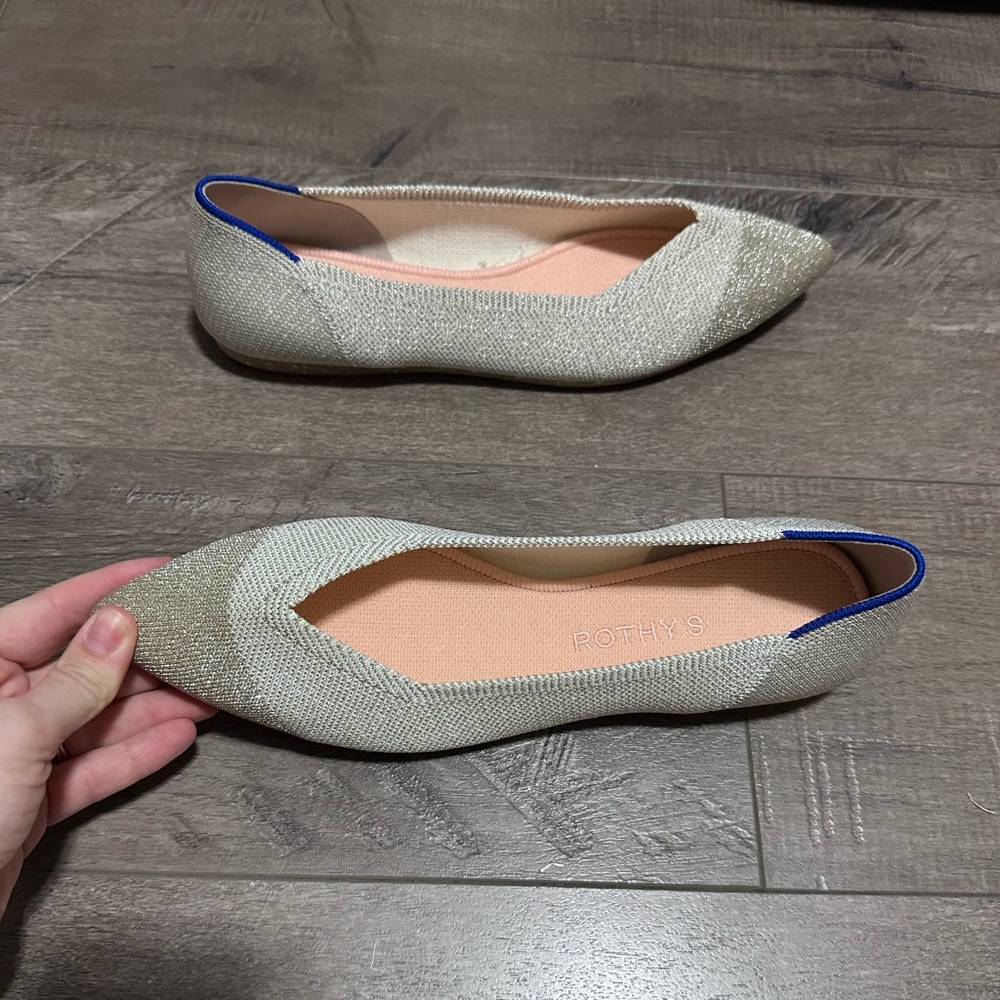 NEW Rothy’s The Point Diamond Metallic Wedding Flats Cream Platinum 8.5 - Picture 3 of 7